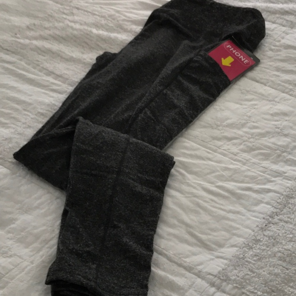 Dark Heathered Gray Leggings with Phone Pockets